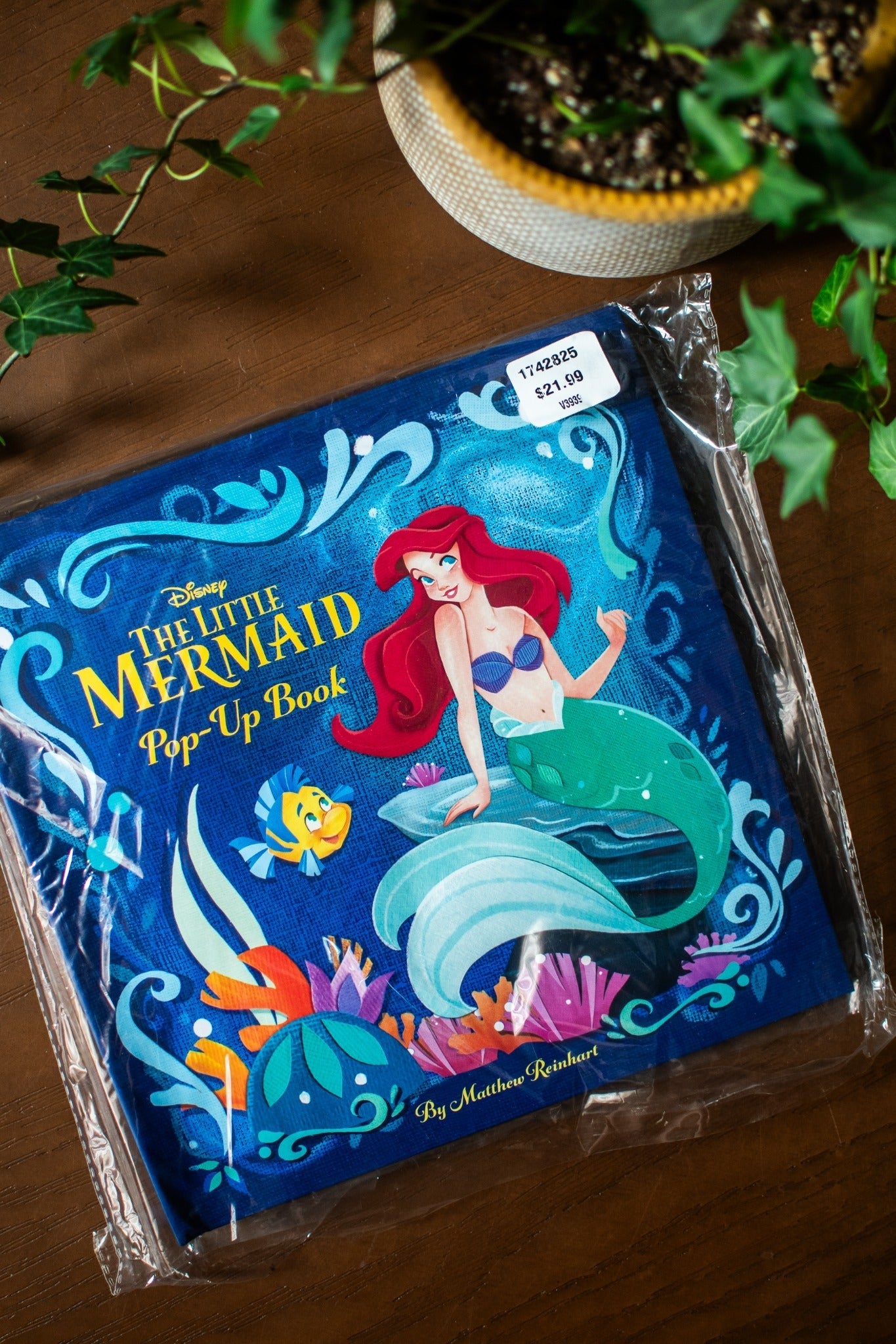 Disney: The Little Mermaid Pop-Up Book (Reinhart Pop-Up Studio)