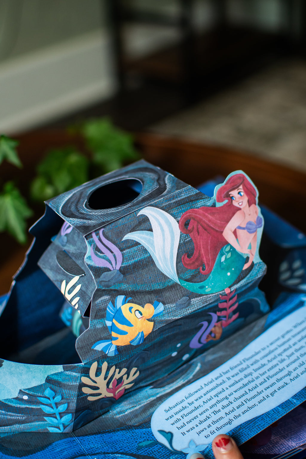 Disney: The Little Mermaid Pop-Up Book (Reinhart Pop-Up Studio)